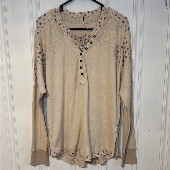 Free People women’s size medium tan floral heart to heart Henley long sleeve - Picture 1 of 4